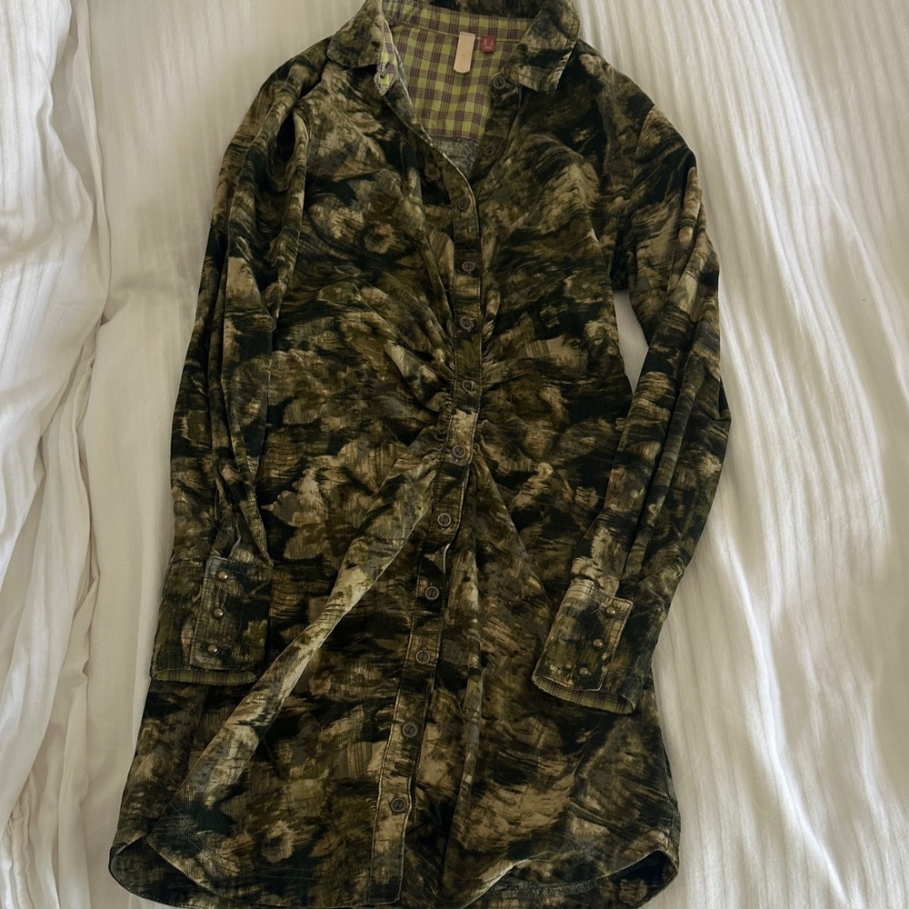 Women’s Olive Green Long Button-Up Shirt Jacket